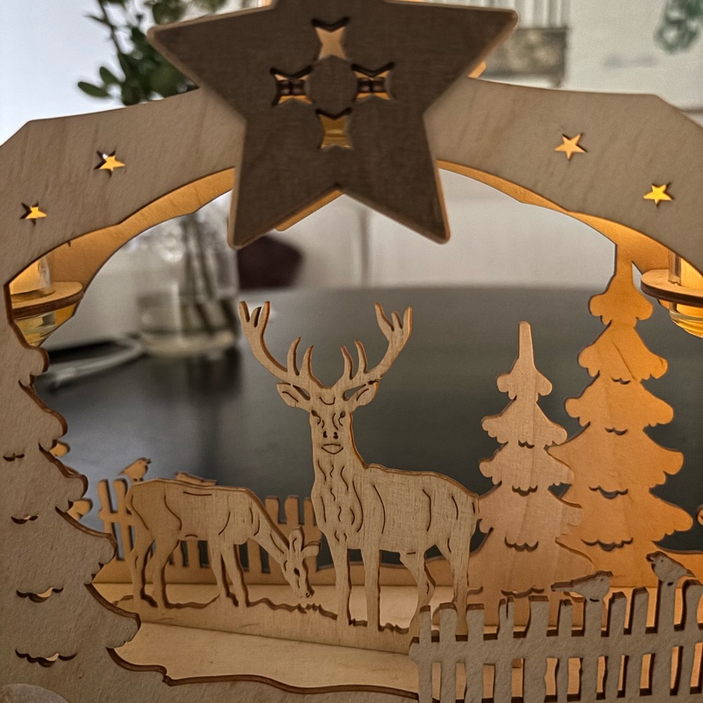Tan and Brown Rustic Holiday Decor with Deer and Star